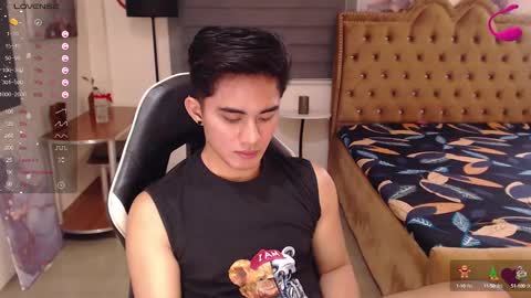 Snapshot of lustdesirex19 chatting on March 2025 08:23:02 AM David online show from March 2025 08:23:02 AM