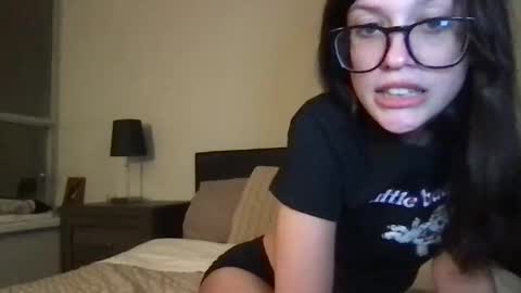 Liv 3 online show from March 2025 02:46:02 AM