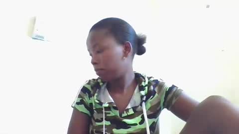 Snapshot of lustrousnerd chatting on January 2025 06:03:02 AM Noreh online show from January 2025 06:03:02 AM