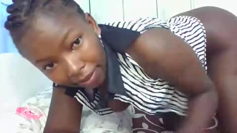 Snapshot of lustrousnerd chatting on November 2025 04:11:02 AM Noreh online show from November 2025 04:11:02 AM