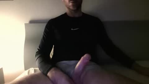 lustydaddy40 online show from November 2025 08:18:01 PM