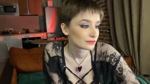 Luy online show from February 2025 11:20:01 PM