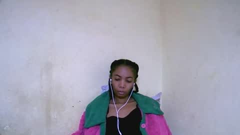 Snapshot of lutchia chatting on September 2025 12:38:02 PM lutchia online show from September 2025 12:38:02 PM