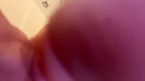 Snapshot of luveatinpussy8 chatting on January 2026 07:23:01 AM luveatinpussy8 online show from January 2026 07:23:01 AM