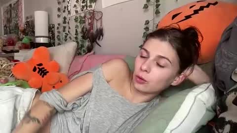 Snapshot of luvkoko chatting on November 2025 04:17:02 PM luvkoko online show from November 2025 04:17:02 PM