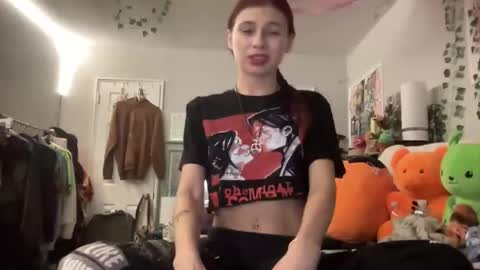 Snapshot of luvkoko chatting on December 2025 06:55:02 AM luvkoko online show from December 2025 06:55:02 AM