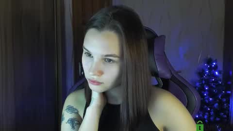 Snapshot of luvmeeow chatting on December 2024 10:21:01 PM Ann online show from December 2024 10:21:01 PM