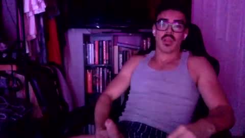 luvrboy77 online show from August 2026 04:03:02 AM