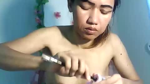 Snapshot of luvu4everxxx chatting on November 2025 02:11:02 AM Bee Bee online show from November 2025 02:11:02 AM