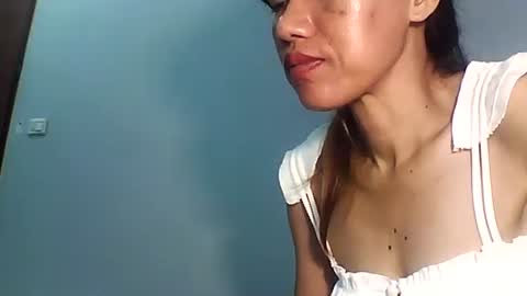 Bee Bee online show from December 2025 08:41:02 AM