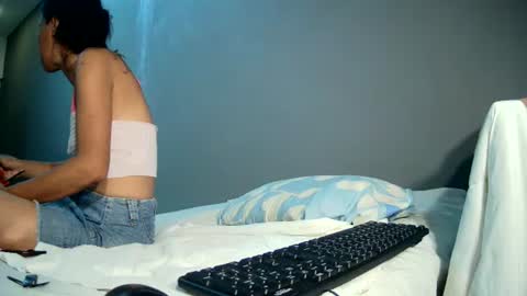 Snapshot of luvu4everxxx chatting on July 2026 03:26:01 PM Bee Bee online show from July 2026 03:26:01 PM