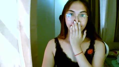 Snapshot of luvv_soleil chatting on March 2026 02:06:02 AM Sol online show from March 2026 02:06:02 AM