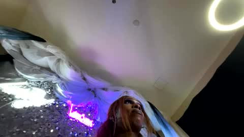 luvvlee online show from October 2025 08:22:01 AM