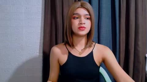 Snapshot of lux_white chatting on March 2026 08:59:01 PM queen lux online show from March 2026 08:59:01 PM