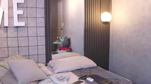 Luxa  online show from April 2026 02:15:02 PM