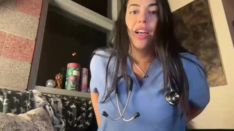 luxcher22 online show from February 2025 03:32:01 AM