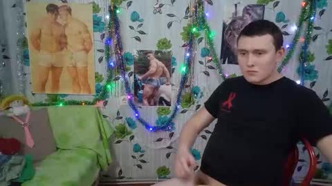 Snapshot of luxeboy_ chatting on January 2026 11:07:01 PM Mike online show from January 2026 11:07:01 PM