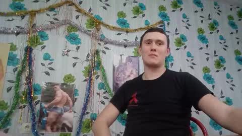 Snapshot of luxeboy_ chatting on January 2026 07:46:02 AM Mike online show from January 2026 07:46:02 AM