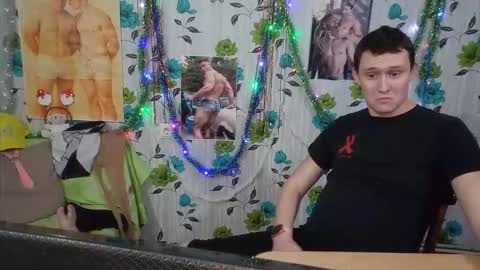 Snapshot of luxeboy_ chatting on January 2026 10:35:02 PM Mike online show from January 2026 10:35:02 PM