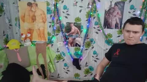 Snapshot of luxeboy_ chatting on January 2026 11:25:01 AM Mike online show from January 2026 11:25:01 AM