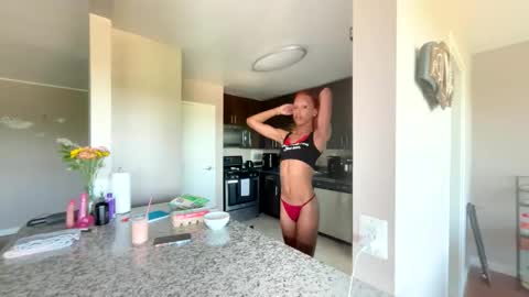 Snapshot of luxethenymph chatting on May 2026 03:42:02 PM Luxe online show from May 2026 03:42:02 PM