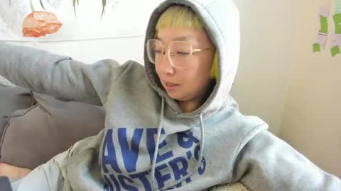 LuxGray online show from April 2026 07:07:01 PM