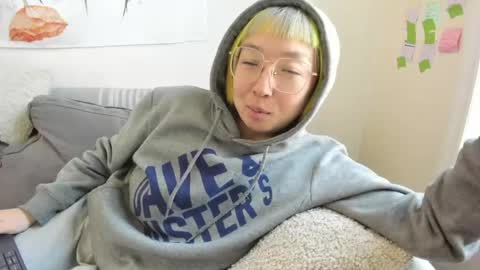 LuxGray online show from April 2026 05:18:01 PM