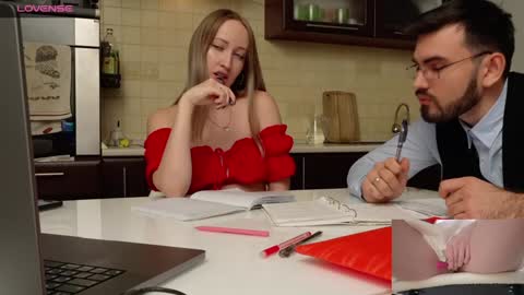 Snapshot of luxmur chatting on December 2024 05:59:01 PM Becky and Andy online show from December 2024 05:59:01 PM