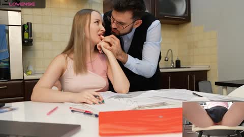 Snapshot of luxmur chatting on December 2024 06:46:02 PM Becky and Andy online show from December 2024 06:46:02 PM