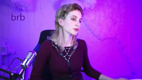 Snapshot of luxrayi chatting on January 2025 09:57:02 PM Ray online show from January 2025 09:57:02 PM