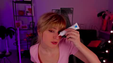 Snapshot of luxrayi chatting on January 2025 02:51:02 PM Ray online show from January 2025 02:51:02 PM