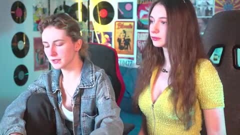 Snapshot of luxrayi chatting on January 2025 03:06:01 PM Ray online show from January 2025 03:06:01 PM