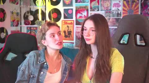 Snapshot of luxrayi chatting on January 2025 06:06:02 PM Ray online show from January 2025 06:06:02 PM