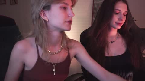 Snapshot of luxrayi chatting on January 2025 09:05:01 AM Ray online show from January 2025 09:05:01 AM