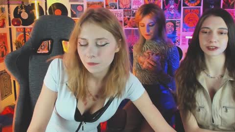 Snapshot of luxrayi chatting on January 2025 02:59:01 PM Ray online show from January 2025 02:59:01 PM