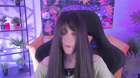 Snapshot of luxrayi chatting on February 2025 06:15:02 PM Ray online show from February 2025 06:15:02 PM