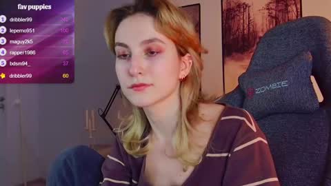 Snapshot of luxrayi chatting on February 2025 12:21:02 AM Ray online show from February 2025 12:21:02 AM