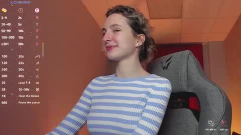 Snapshot of luxrayi chatting on October 2025 06:39:01 PM Ray online show from October 2025 06:39:01 PM