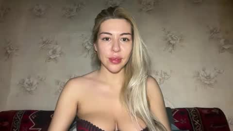 LuxSonyaStar online show from December 2025 12:53:02 PM