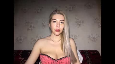 LuxSonyaStar online show from May 2026 12:33:01 PM