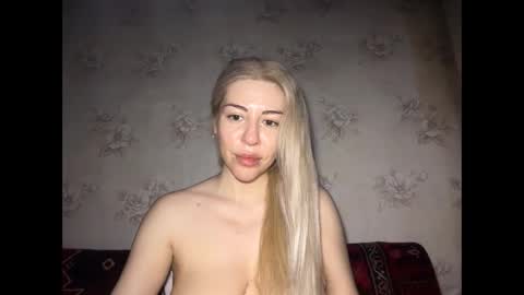 LuxSonyaStar online show from May 2026 01:08:01 PM