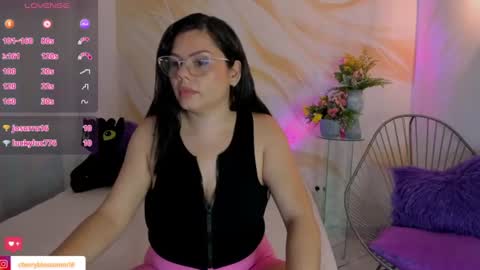 Snapshot of luxury_01 chatting on July 2026 03:23:01 AM Cherry online show from July 2026 03:23:01 AM