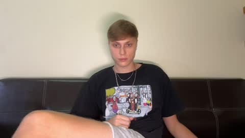 Snapshot of luxury_bob chatting on April 2026 08:54:01 PM luxury_bob online show from April 2026 08:54:01 PM