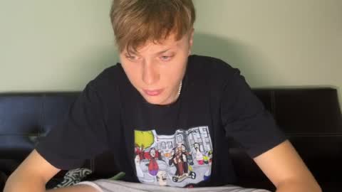 Snapshot of luxury_bob chatting on April 2026 07:48:01 PM luxury_bob online show from April 2026 07:48:01 PM