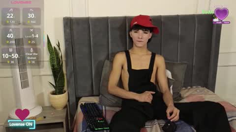 Tommy and Polly online show from October 2025 08:39:01 PM