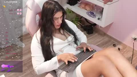 Luz online show from April 2026 06:10:01 PM