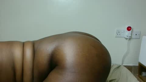 Snapshot of luzremi chatting on September 2025 10:37:01 AM luzremi online show from September 2025 10:37:01 AM