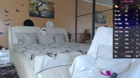 Palma online show from November 2025 04:12:02 AM