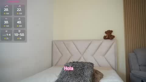 Snapshot of lya_aron_couple chatting on May 2026 03:42:02 PM lya_aron_couple online show from May 2026 03:42:02 PM