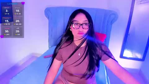 LYA DUBOIS  online show from June 2026 08:18:01 PM